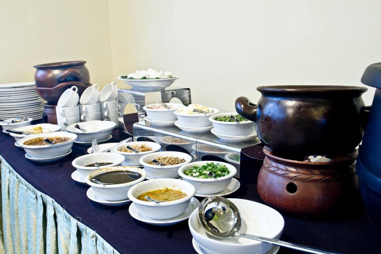 Green Batara Hotel Бандунг Экстерьер фото