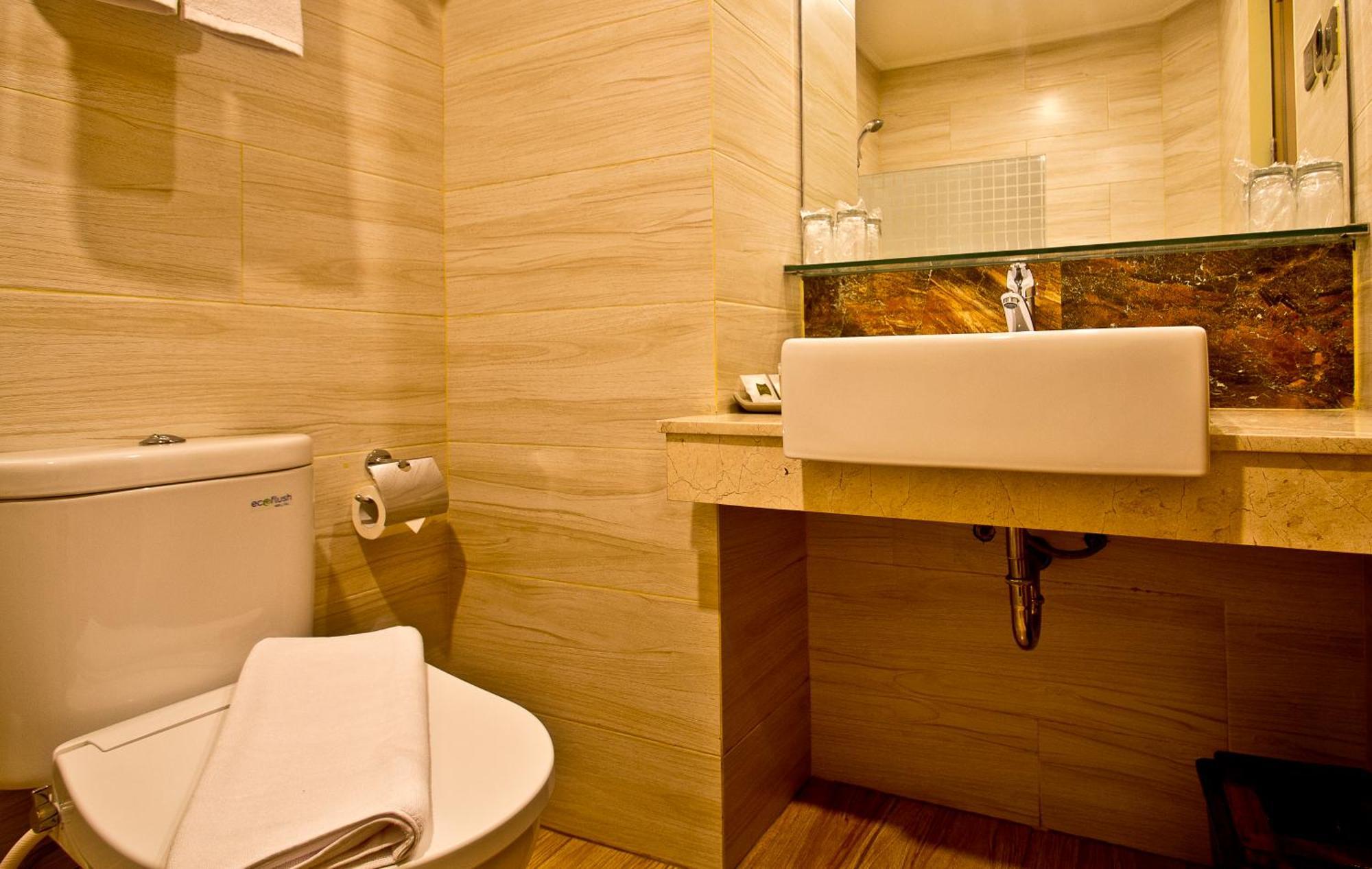 Green Batara Hotel Бандунг Номер фото